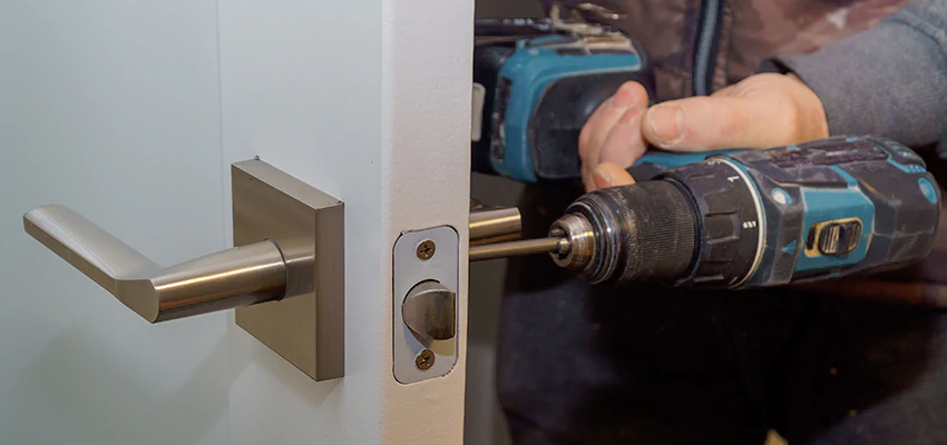 Broken Door Handle Lock Repair in Culver City, California
